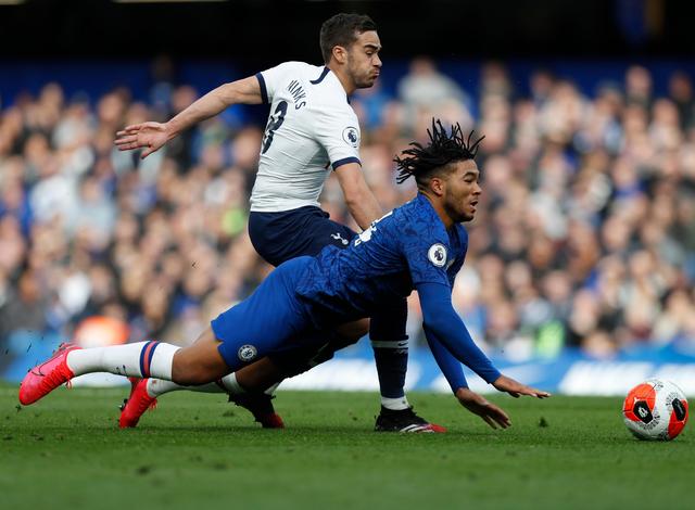 11场输8场，利物浦是自9月底以来五大联赛输球场次最多的队（近11战8负，利物浦自9月底起五大联赛输球次数居首）