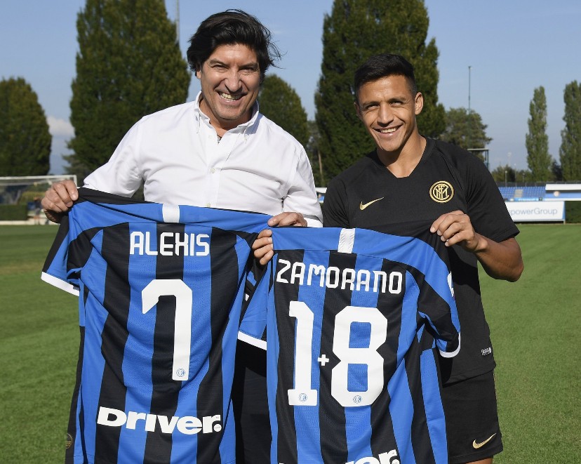 莱万：我经常带伤上场，肋骨骨折也硬撑；不着急决定未来（莱万：肋骨骨折也坚持出场，未来去留不急表态）