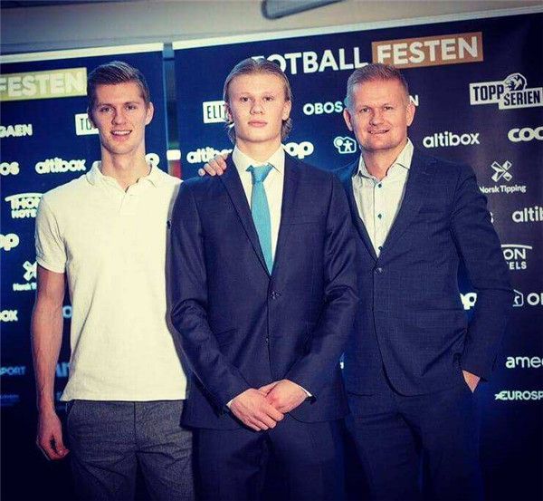 葡体中场西蒙斯：拜仁是支非常强大的球队，我们可以昂首离开（西蒙斯：拜仁实力强劲，葡体可昂首离场）