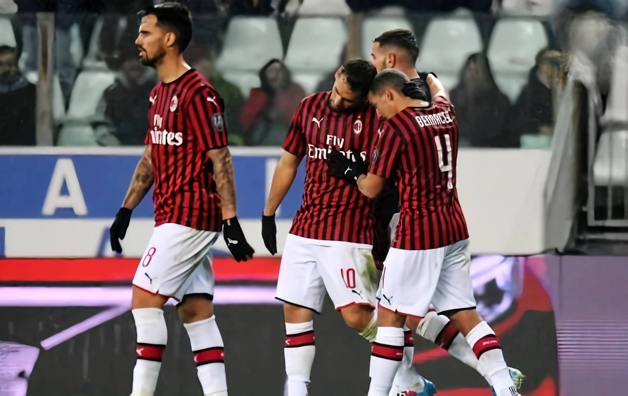 张源晒训练视频：努力备战亚冠，为漫长的赛季站好最后一班岗（张源发布训练视频：全力冲刺亚冠，守住漫长赛季最后一岗）