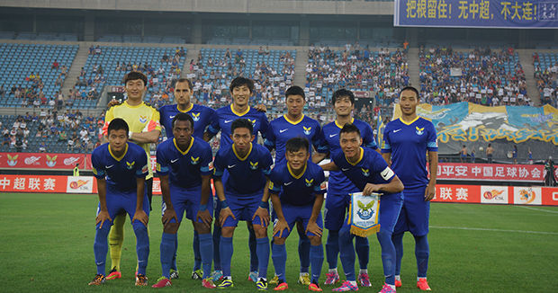 中足联：中超国内球员年薪上限500万元，外援年薪封顶300万欧元（中足联出台薪资帽：中超国内球员年薪不超500万，外援年薪上限300万欧元）