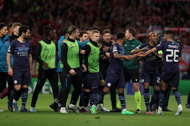 半场：云南1-0西海岸，奥斯卡助攻恩里克闪击（半场战报：云南1-0领先西海岸，奥斯卡助攻恩里克闪电破门）