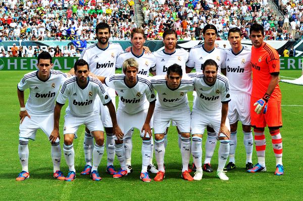 12月8日NBA焦点战：绿军猛龙分区内战，湖勇迎东部劲旅考验（12月8日NBA焦点对决：绿军大战猛龙上演分区内战，湖人、勇士迎战东部强敌）