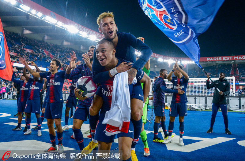 戴伟浚发文疑似告别申花，中国年轻球员的出路究竟在何方？（戴伟浚社媒发声疑与申花告别，中国年轻球员的未来路在何处？）