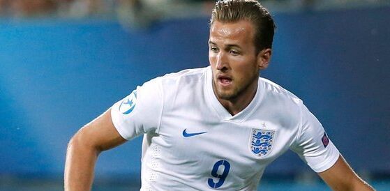 进攻状态惨淡！勇士&鹈鹕首节三分21中2仅得35分（进攻低迷：勇士与鹈鹕首节三分21投仅2中，合计仅35分）