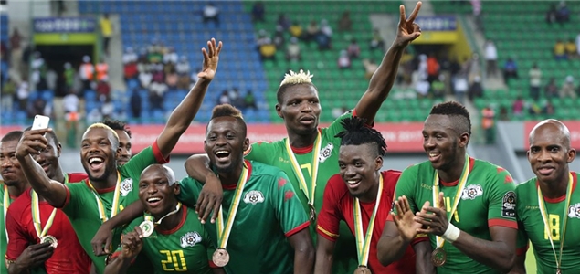 官方：京都不死鸟与主帅曹贵裁续约至26／27赛季结束（京都不死鸟官宣与主帅曹贵裁续约至2026-27赛季末）